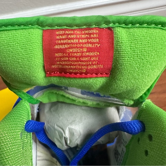 Nike SB Dunk Low Sandy Bodecker Size 11 - Picture 7 of 9